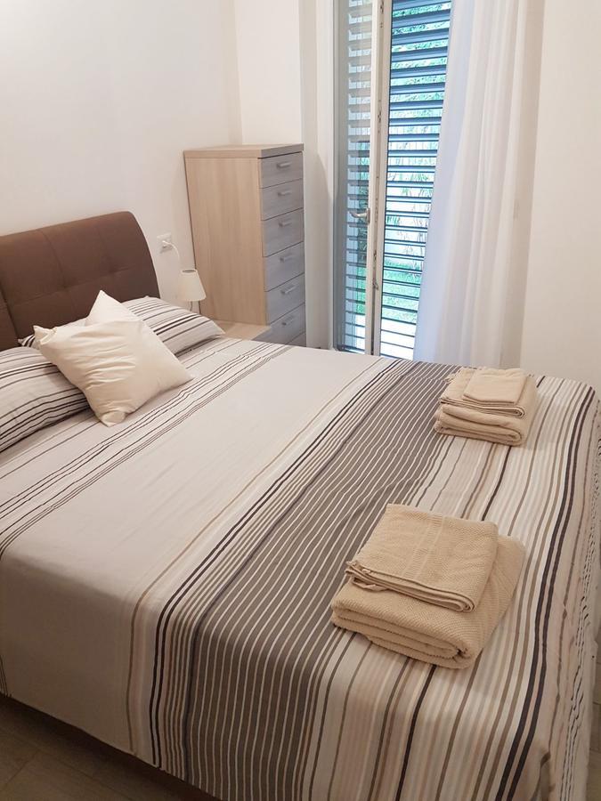 Baia Blu - Luxury Apartments With Pool Кремия Экстерьер фото