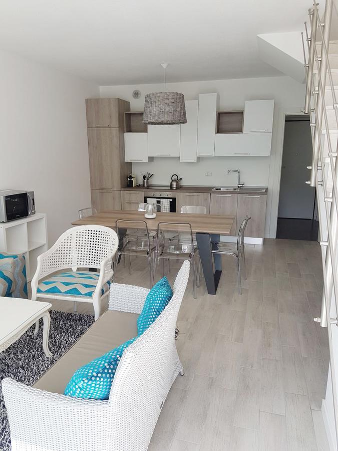 Baia Blu - Luxury Apartments With Pool Кремия Экстерьер фото
